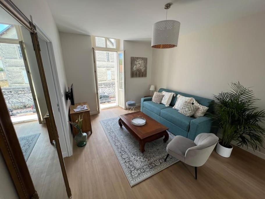 Appartement Centre Ville * Terrasse * Clim * Wifi * Haut De Gamme * アングレーム エクステリア 写真